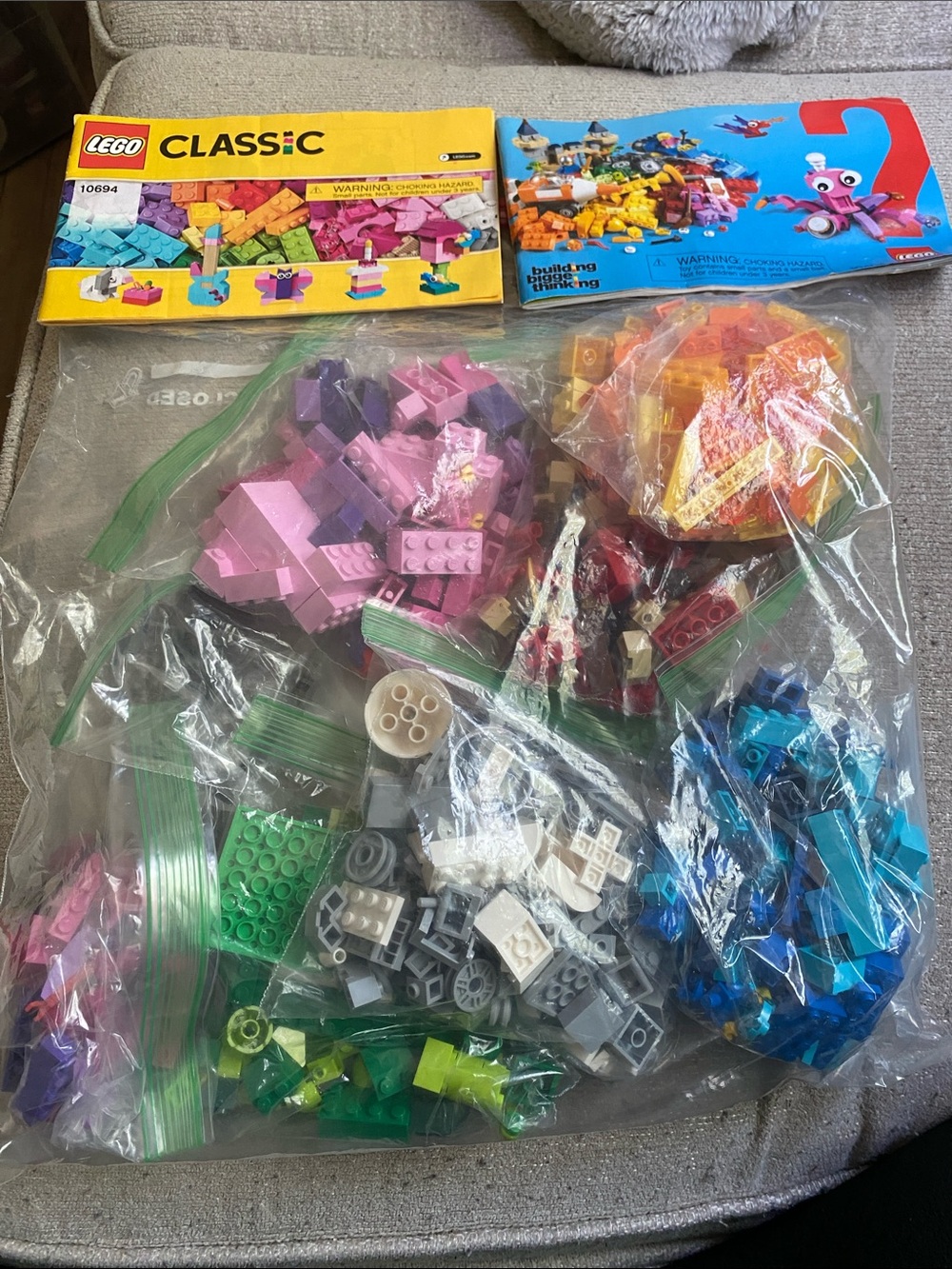 LEGO Classic - Pink, Blue, Green, Yellow, Purple Pieces